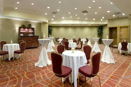 фото отеля Hilton Los Angeles / Universal City