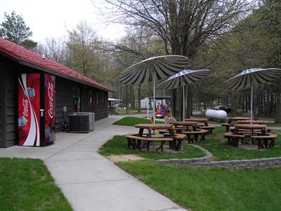 фото отеля Nascar Rv Resort at Grand Haven