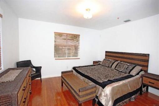 фото отеля Bikini Hostel