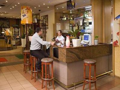 фото отеля Ibis Paris Versailles Chateau