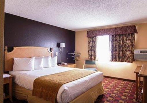фото отеля Quality Inn Canton