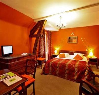 фото отеля Logis La Hoirie