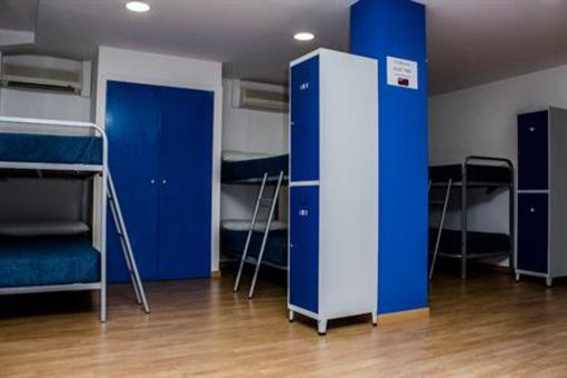 фото отеля Cool and Chic Hostel