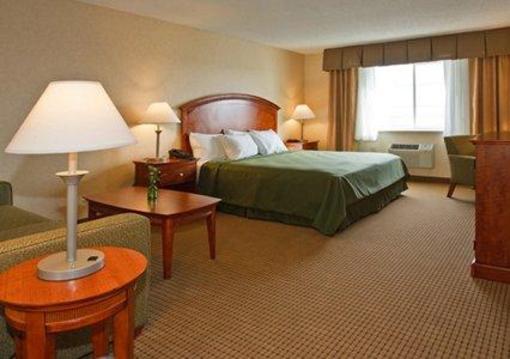 фото отеля Clarion Inn Fort Morgan