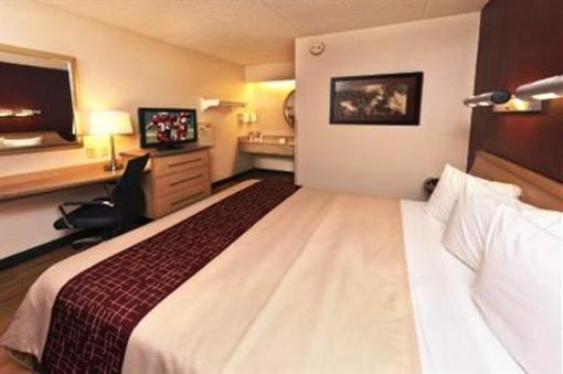 фото отеля Red Roof Inn Tinton Falls