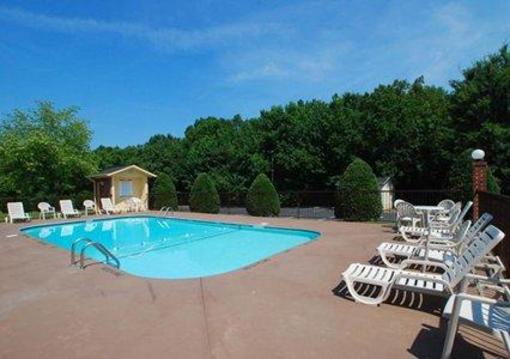 фото отеля Quality Inn Albemarle