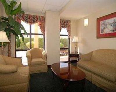 фото отеля Comfort Inn & Suites Lantana
