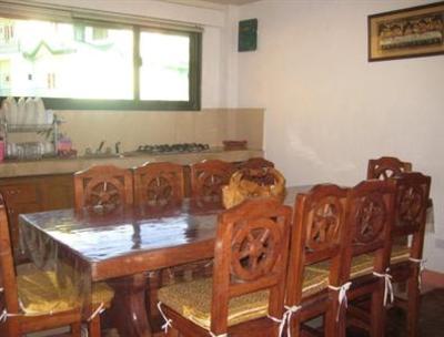 фото отеля Tiptop Vacation Homes Baguio City