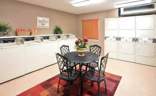 фото отеля Candlewood Suites St. Louis