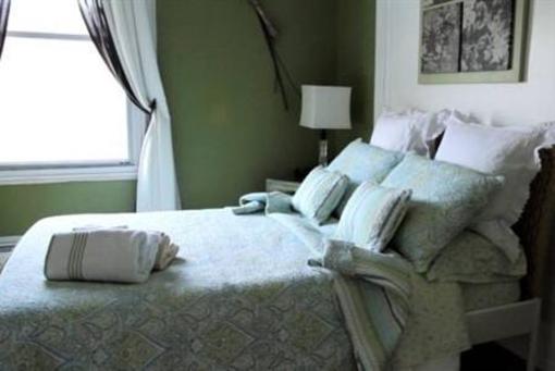 фото отеля Gite MammBolduc Bed and Breakfast Montreal