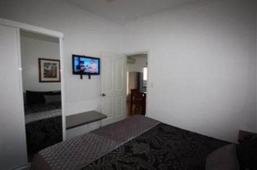 фото отеля Macdonnell Range Holiday Park