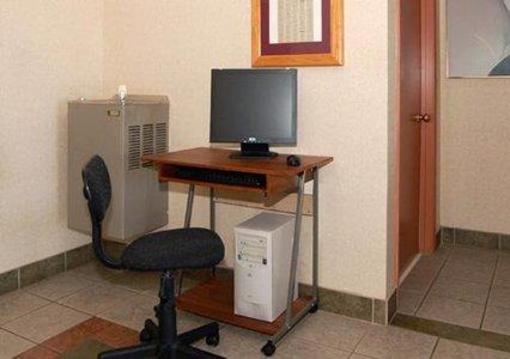 фото отеля Econo Lodge Lebanon