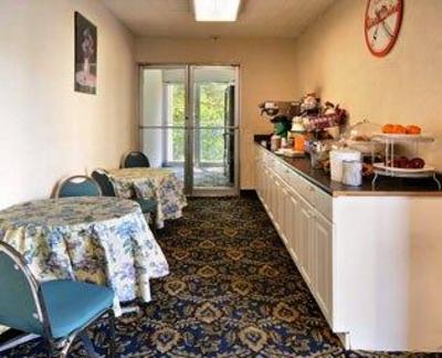 фото отеля Howard Johnson Express Inn-College Park