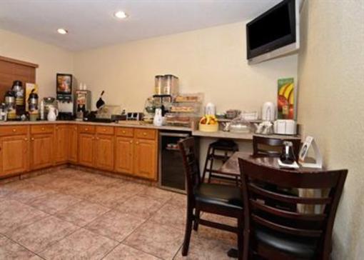 фото отеля Quality Inn Naval Base San Diego