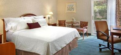 фото отеля Ramada Plaza Hotel Circle South San Diego