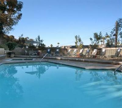 фото отеля Ramada Plaza Hotel Circle South San Diego