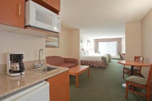 фото отеля Holiday Inn Express Hotel & Suites Bryan Montpelier
