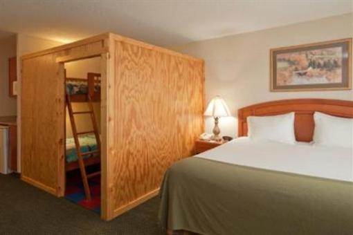 фото отеля Holiday Inn Express Hotel & Suites Bryan Montpelier
