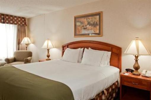 фото отеля Holiday Inn Express Hotel & Suites Bryan Montpelier