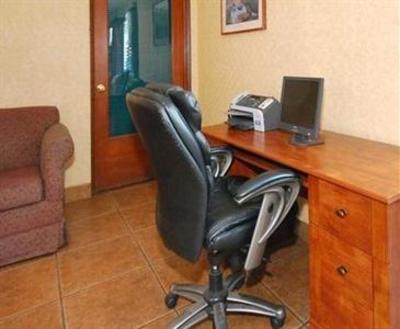 фото отеля Comfort Inn and Suites West Beaverton