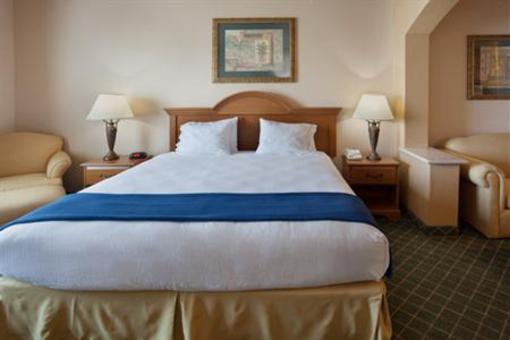 фото отеля Holiday Inn Express Hotel & Suites Alice
