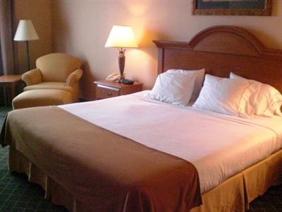 фото отеля Holiday Inn Express Hotel & Suites Alice