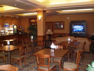 фото отеля Holiday Inn Express Hotel & Suites Alice