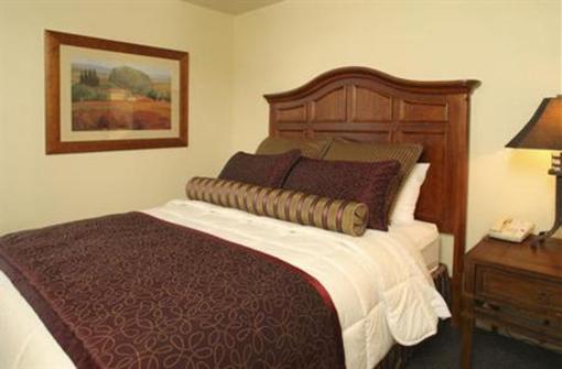 фото отеля Hill Country Inn & Suites