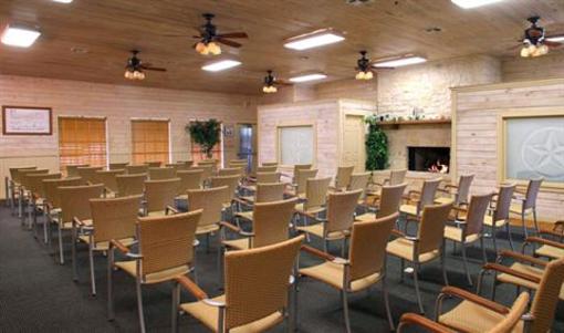 фото отеля Hill Country Inn & Suites