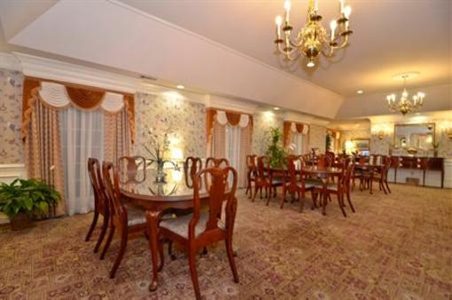фото отеля BEST WESTERN PLUS Spring Hill Inn & Suites