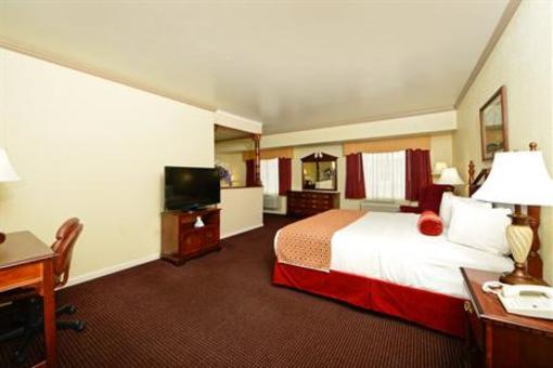 фото отеля BEST WESTERN PLUS Spring Hill Inn & Suites