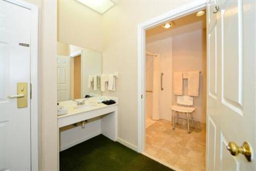 фото отеля BEST WESTERN PLUS Spring Hill Inn & Suites