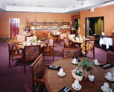 фото отеля Holiday Inn Pewaukee