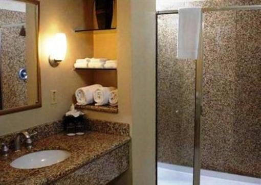фото отеля Holiday Inn Pewaukee