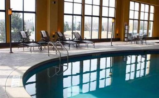 фото отеля Holiday Inn Pewaukee
