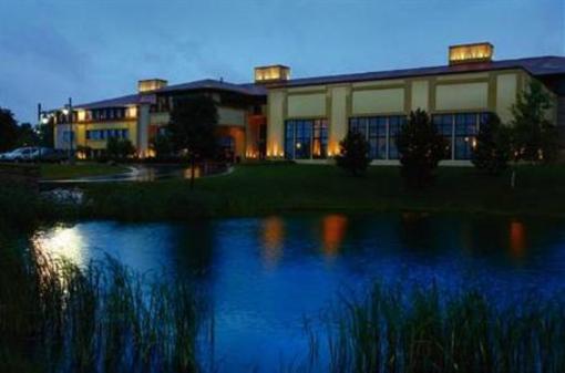 фото отеля Holiday Inn Pewaukee