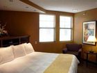 фото отеля Holiday Inn Pewaukee