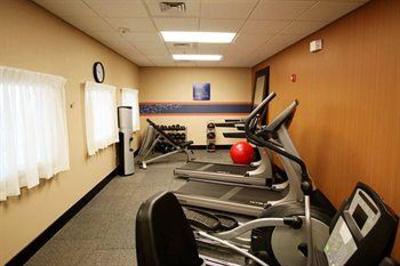 фото отеля Hampton Inn and Suites Charlotte Airport