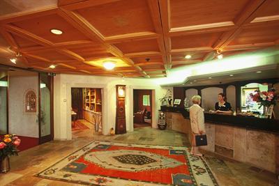 фото отеля Golfhotel Les Hauts De Gstaad Saanenmöser