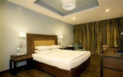 фото отеля Sun n Sand Hotel Nagpur
