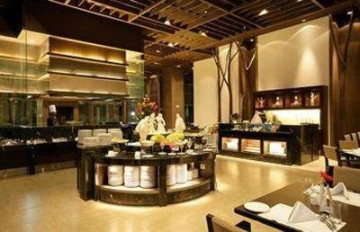фото отеля Sun n Sand Hotel Nagpur