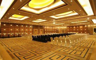 фото отеля Sun n Sand Hotel Nagpur