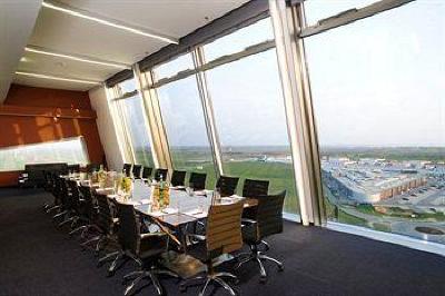 фото отеля Pannonia Tower Hotel Parndorf