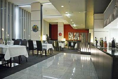 фото отеля Pannonia Tower Hotel Parndorf