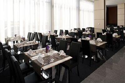 фото отеля Pannonia Tower Hotel Parndorf