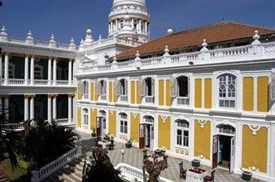 фото отеля Lalitha Mahal Palace Hotel