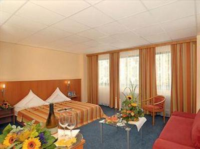 фото отеля Center Hotel Mainfranken