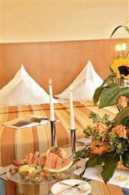 фото отеля Center Hotel Mainfranken