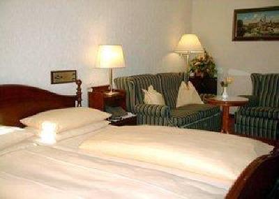 фото отеля BEST WESTERN Hotel Elefant
