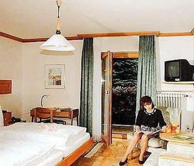 фото отеля Hotel Am Wald Bad Tolz